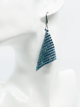Load image into Gallery viewer, Blue Green Chainmail Earrings - E19-442