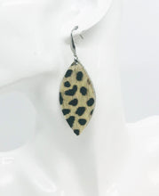 Load image into Gallery viewer, Genuine Leather Earrings - E19-973