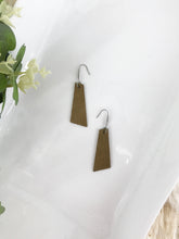 Load image into Gallery viewer, Leather Earrings - E752
