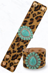 Turquoise Stone Animal Print Leather Bracelet - B1610
